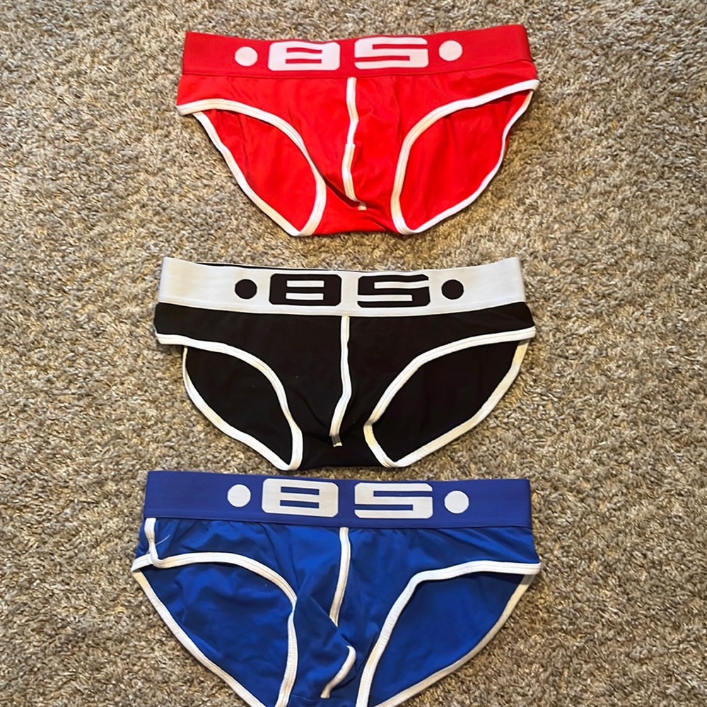 Men’s/boys briefs, never worn.